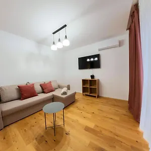 citadela-brand-new-1br-apartment-w-security.bucharesthotelsnow.com/