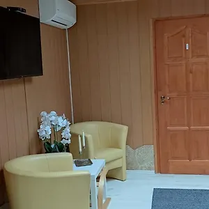 Apartman Bpr P3 With A/c, Budapest