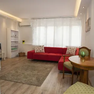 Ilona 2 Bedrooms In The Center Apartment